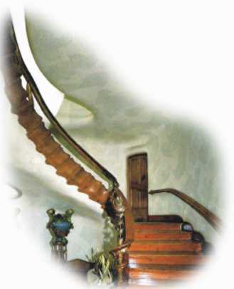 Treppe_mit_Tür